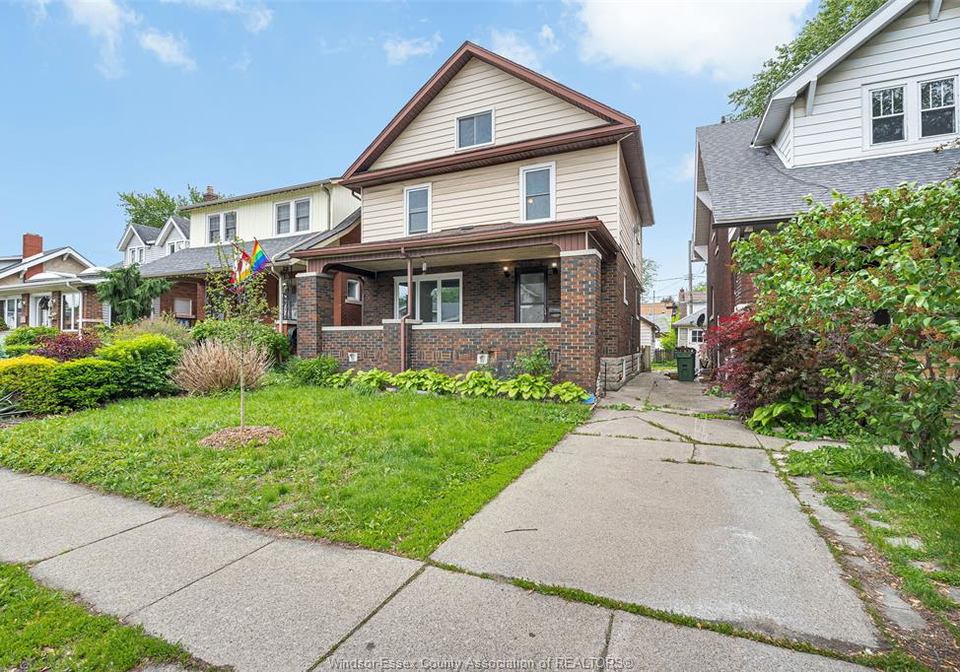 1525-dougall-windsor-ontario-26012038