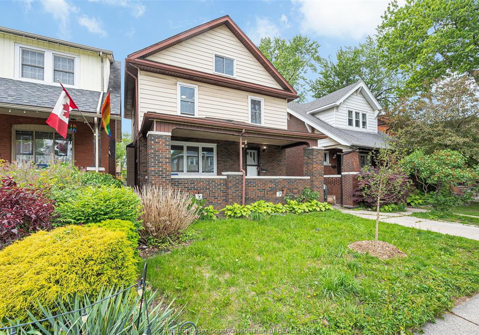 1525-dougall-windsor-ontario-26012038