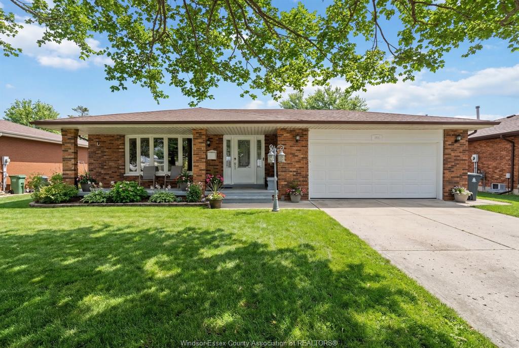 386-woodridge-tecumseh-ontario-26012039