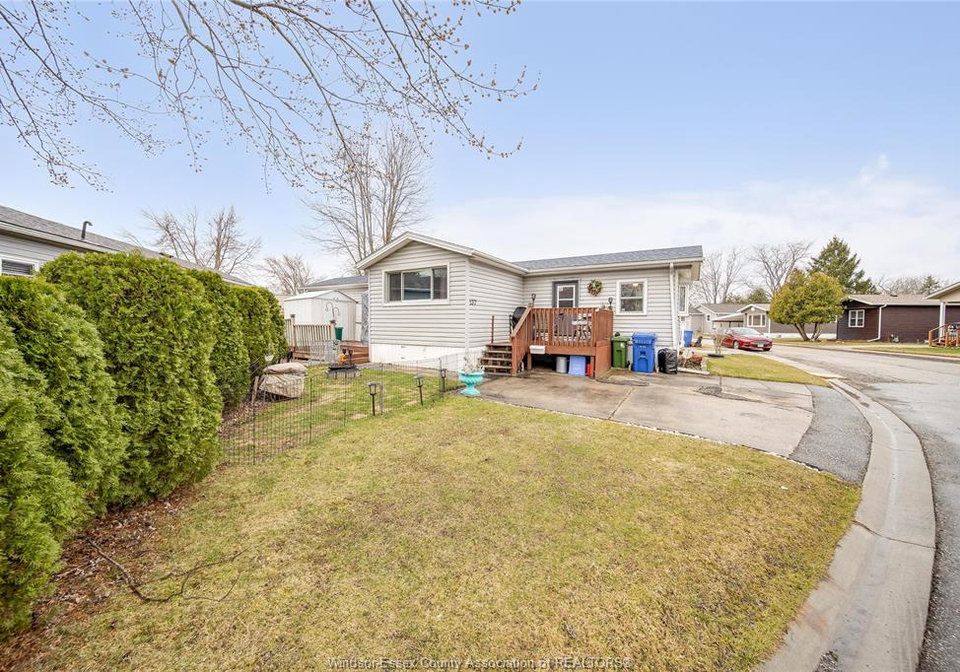 137-dana-drive-essex-ontario-26012041