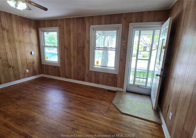 2215-forest-avenue-windsor-ontario-26012045