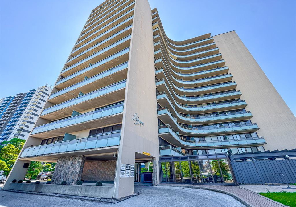 111-riverside-drive-east-windsor-ontario-26012059
