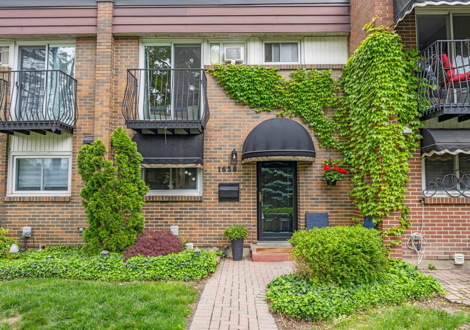1656-eastgate-estates-windsor-ontario-26012060