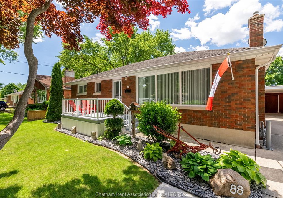 88-dunvegan-drive-chatham-ontario-26012062