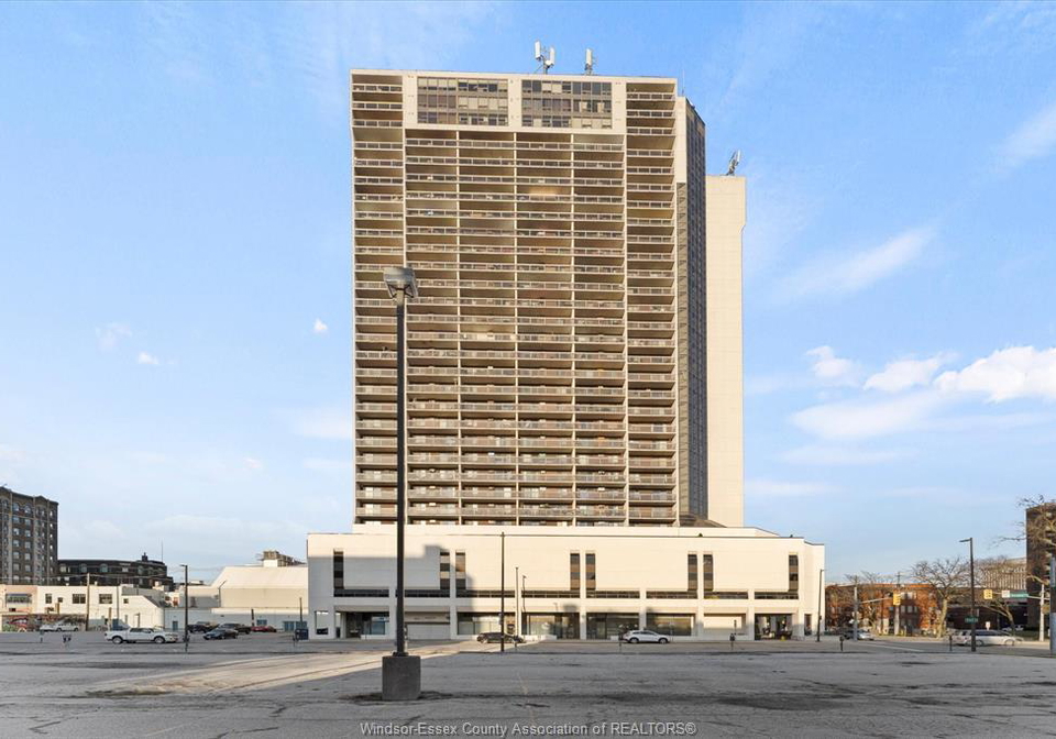 150-park-street-west-windsor-ontario-26012063