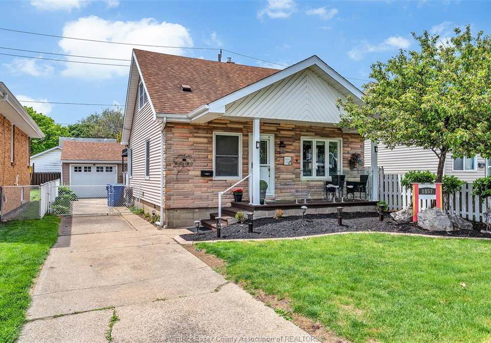 1857-central-avenue-windsor-ontario-26012065