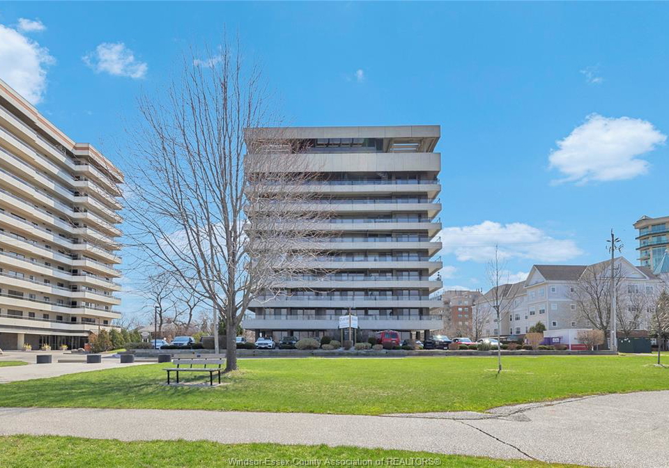 5125-riverside-drive-east-windsor-ontario-26012079