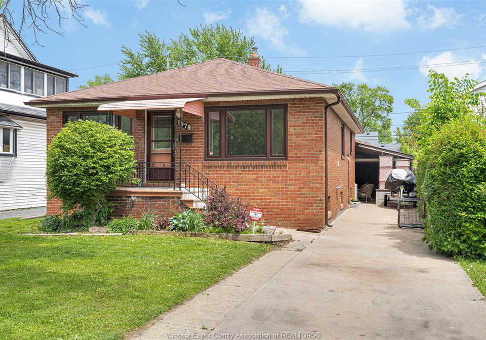 1978-bernard-road-windsor-ontario-26012082