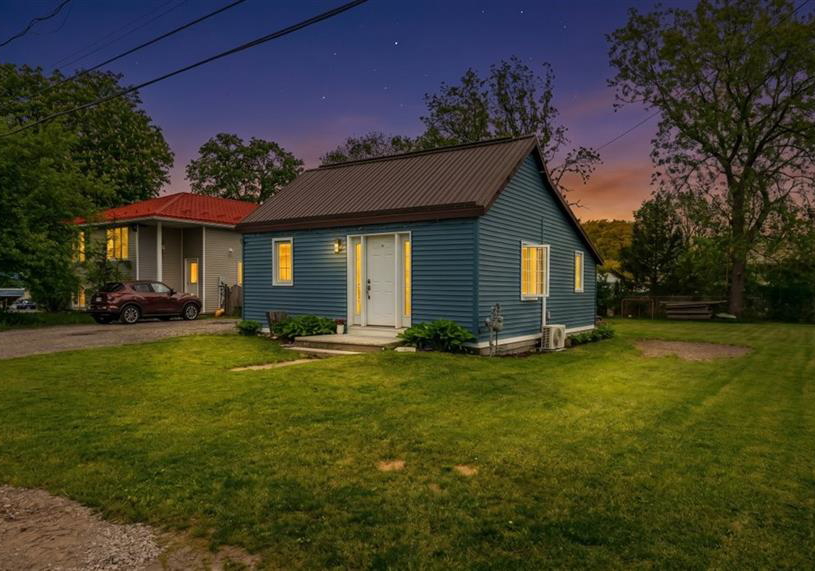 30-queen-street-west-lambton-shores-ontario-26012084