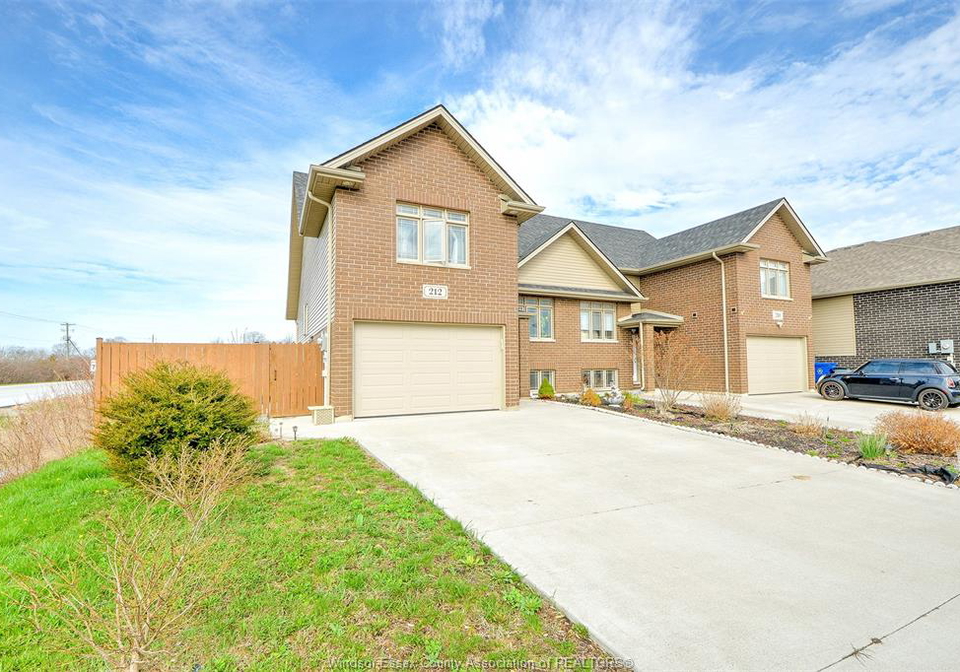 212-adams-avenue-amherstburg-ontario-26012103