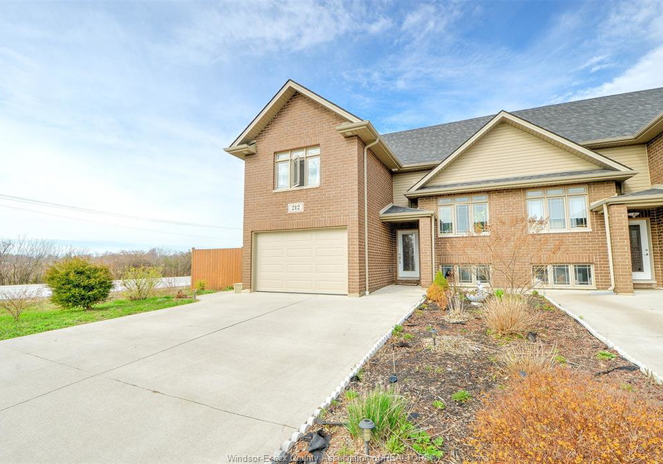 212-adams-avenue-amherstburg-ontario-26012103