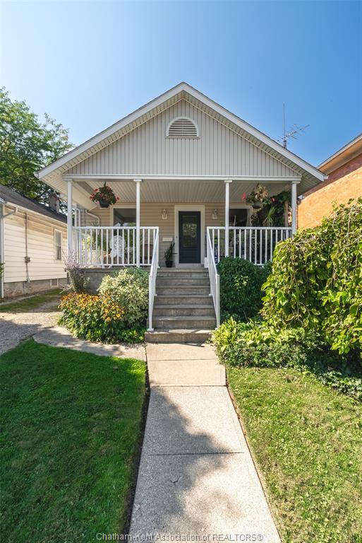 460-queen-street-chatham-ontario-26012119