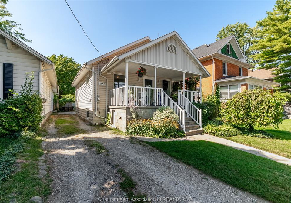 460-queen-street-chatham-ontario-26012119