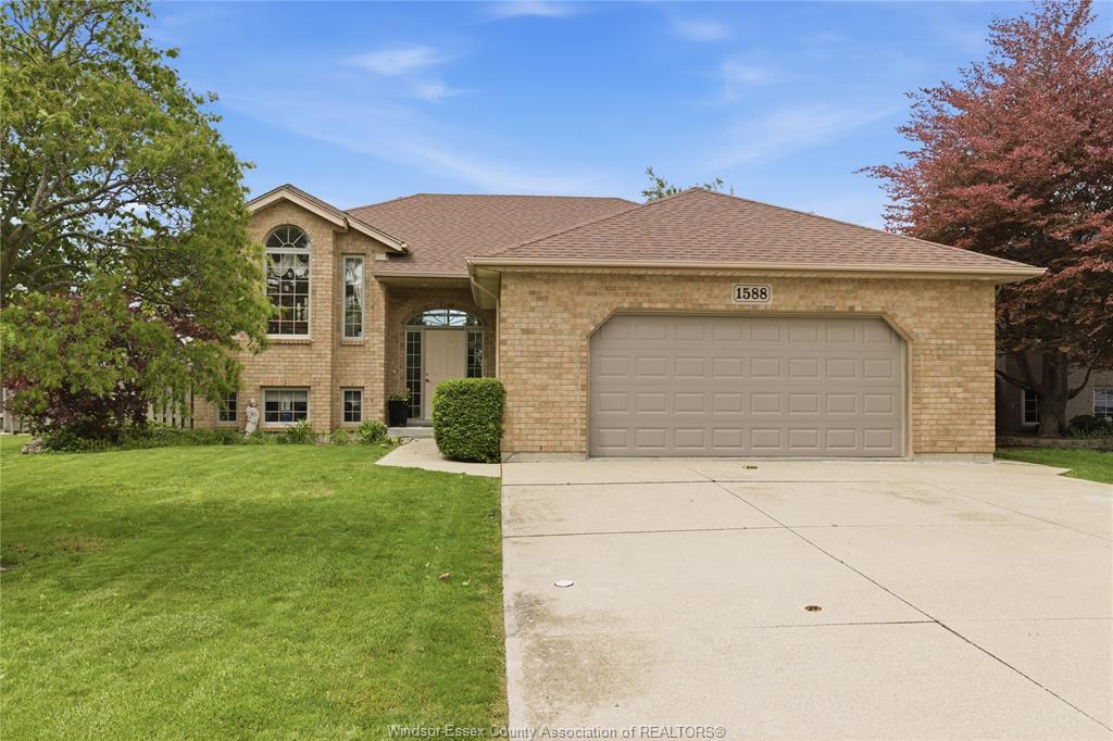 1588-whitewood-drive-lakeshore-ontario-26012129
