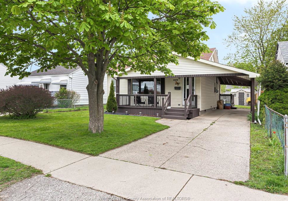 2278-marentette-avenue-windsor-ontario-26012131