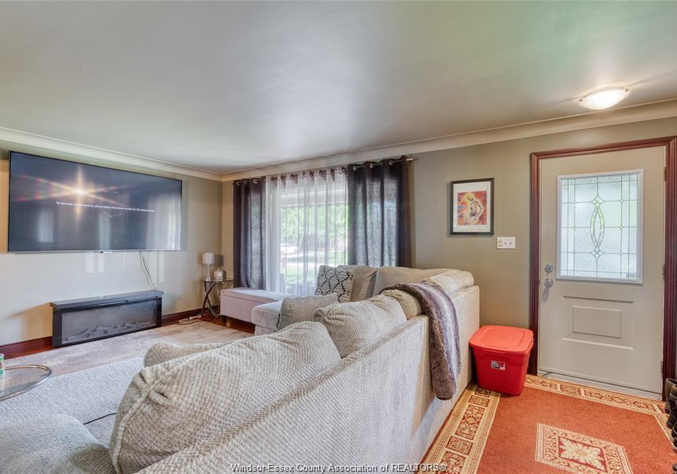 3185-askin-windsor-ontario-26012133