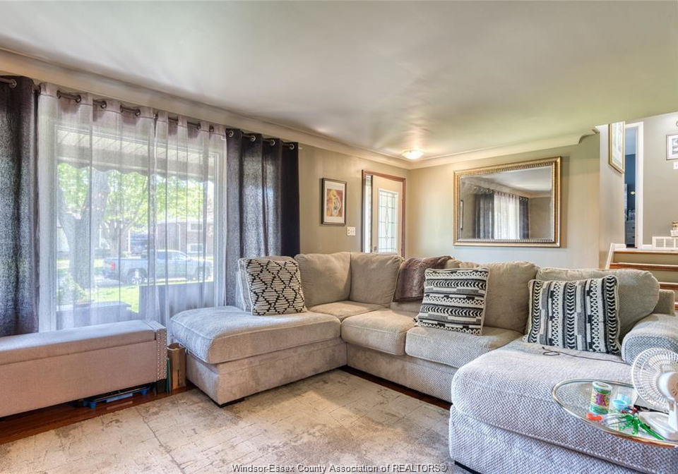 3185-askin-windsor-ontario-26012133