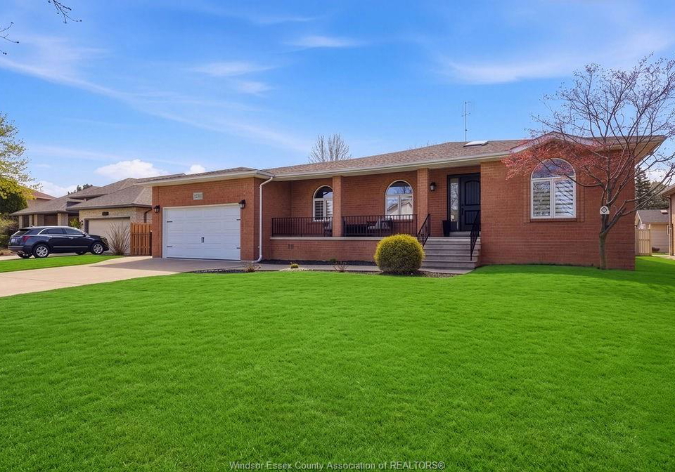 12311-vickery-lane-tecumseh-ontario-26012141