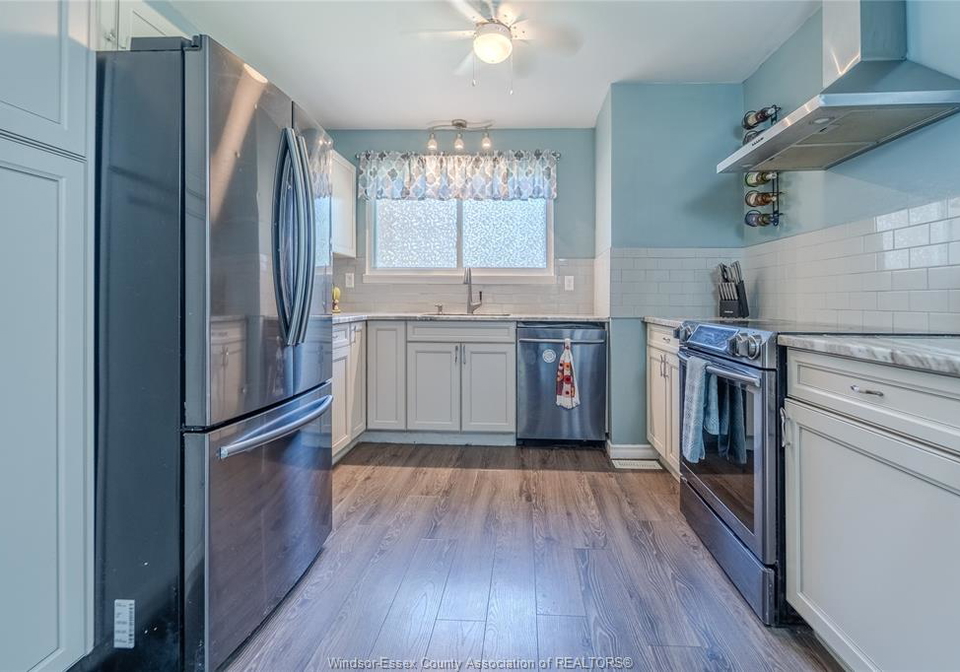 5523-empress-street-windsor-ontario-26012159