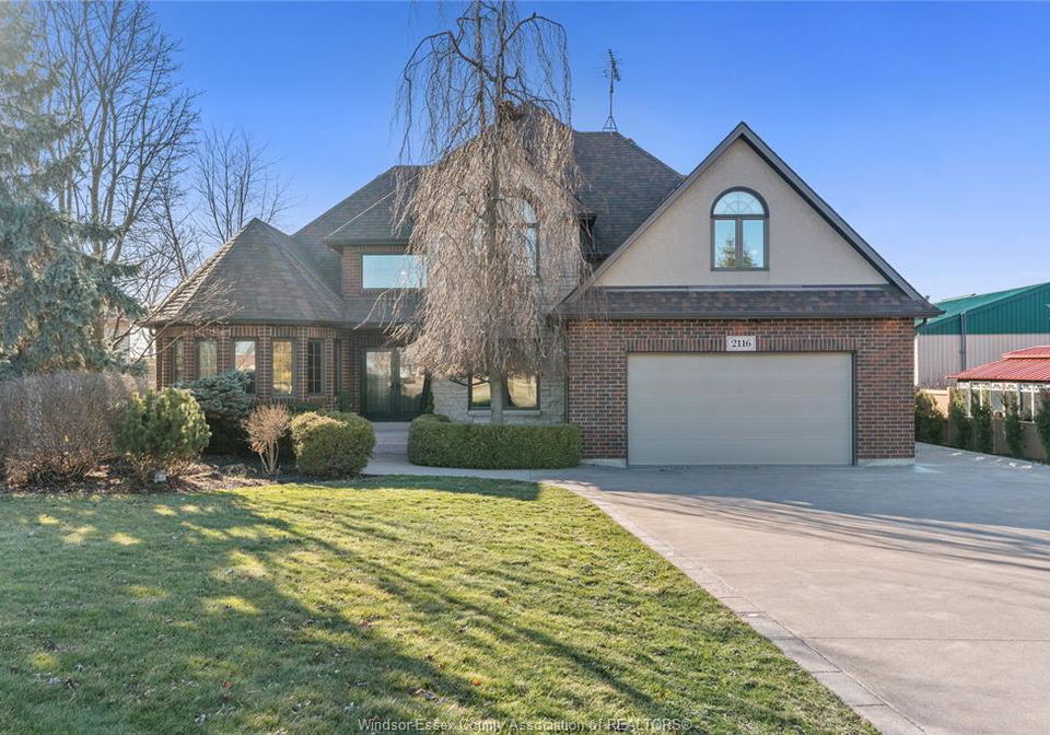 2116-front-road-amherstburg-ontario-26012162