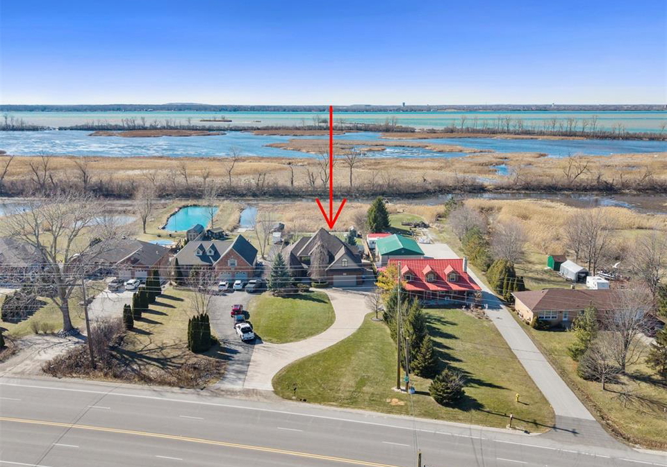 2116-front-road-amherstburg-ontario-26012162