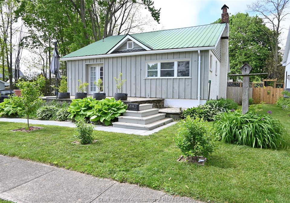 282-victoria-street-highgate-ontario-26012183