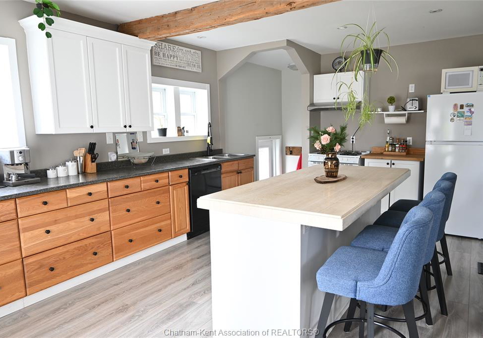 282-victoria-street-highgate-ontario-26012183