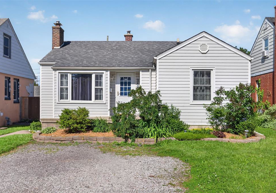 2406-byng-windsor-ontario-26012194