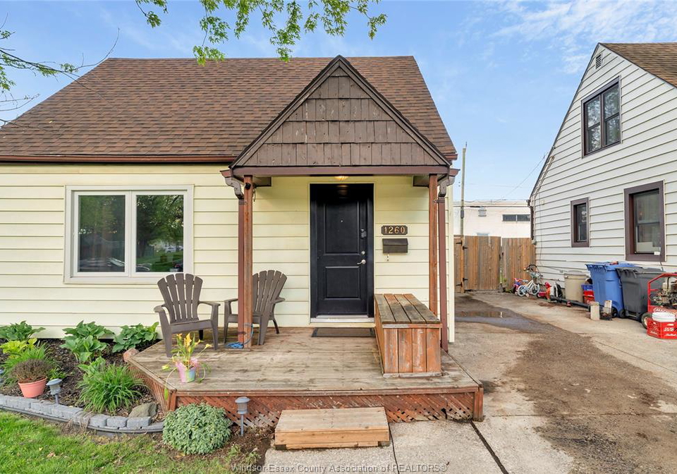 1260-oak-windsor-ontario-26012197