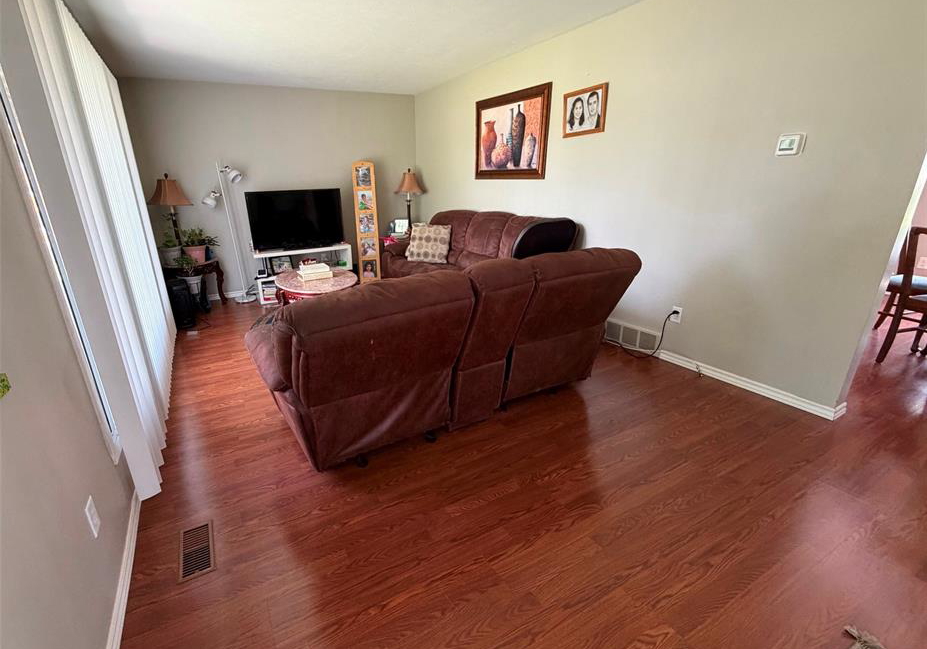 237-trerice-street-east-dresden-ontario-26012206