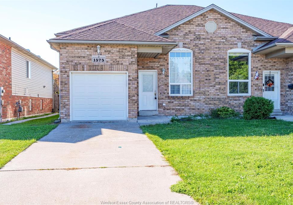 1575-heatherglen-drive-tecumseh-ontario-26012243