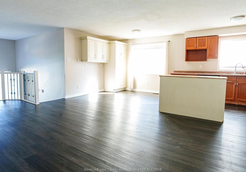 1575-heatherglen-drive-tecumseh-ontario-26012243