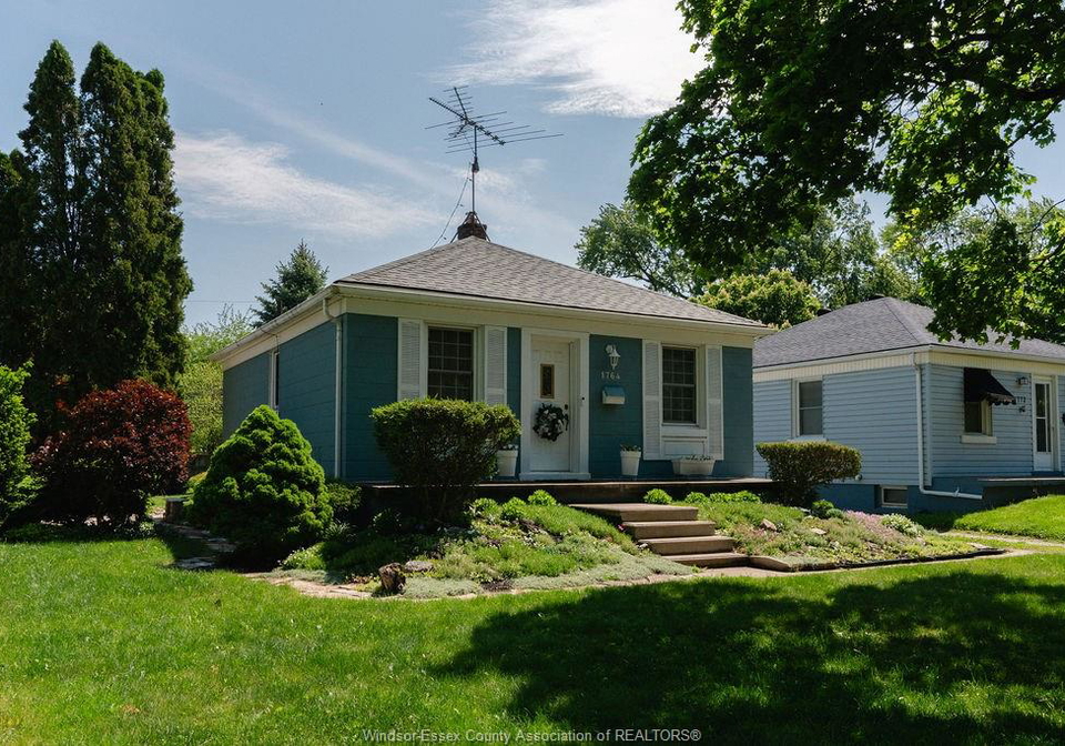 1764-kildare-road-windsor-ontario-26012253