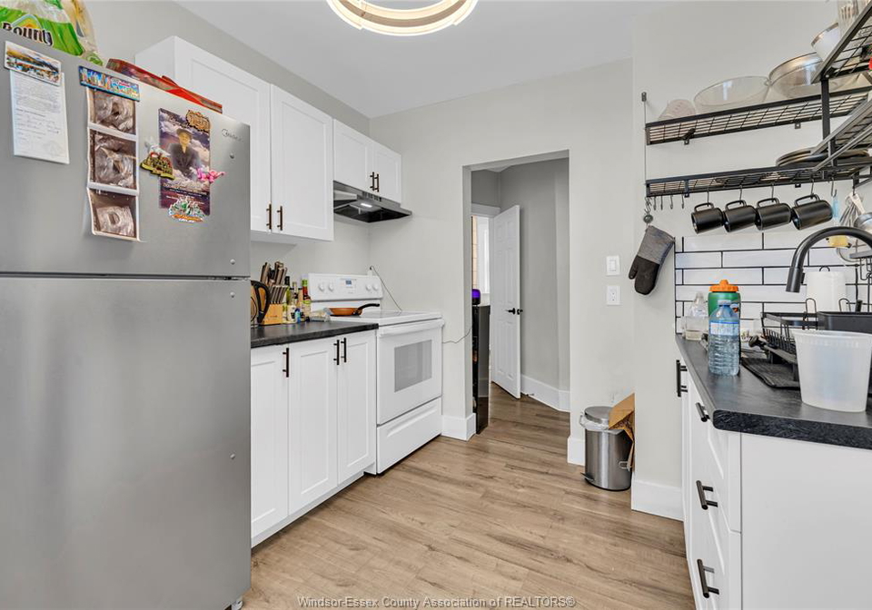 826-jos-janisse-avenue-windsor-ontario-26012259