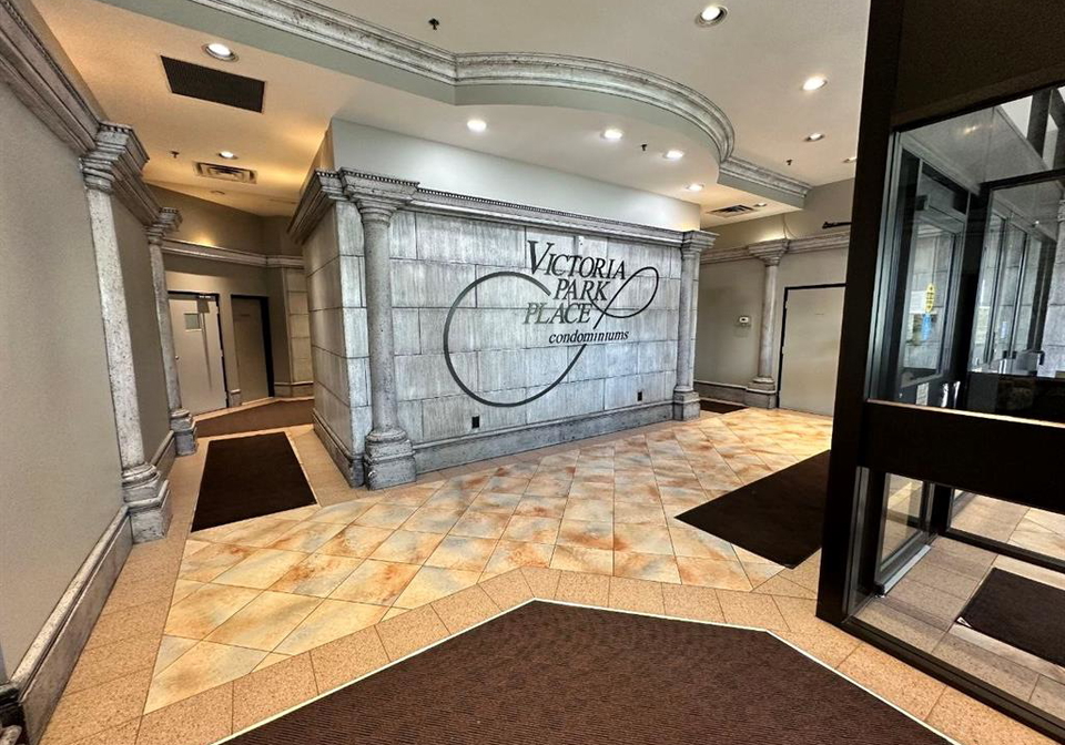 150-park-street-west-windsor-ontario-26012261