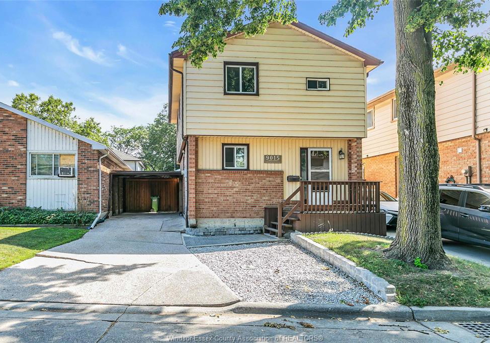 9015-copperfield-court-windsor-ontario-26012266