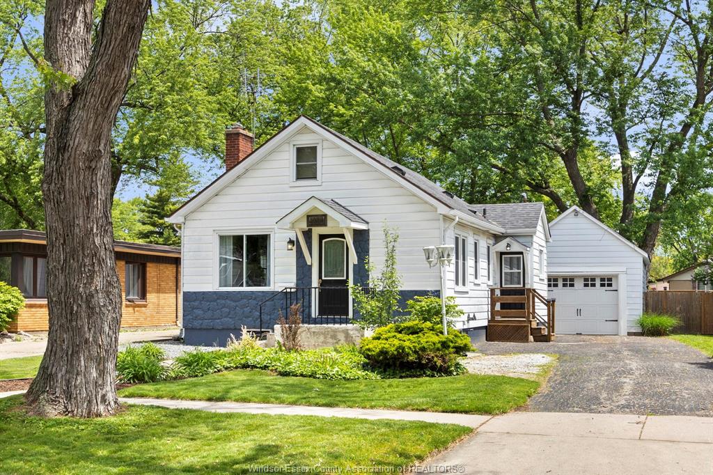1034-homedale-windsor-ontario-26012272