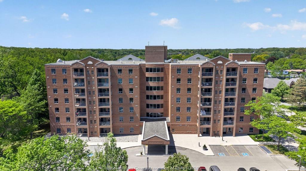 3915-southwinds-drive-windsor-ontario-26012290