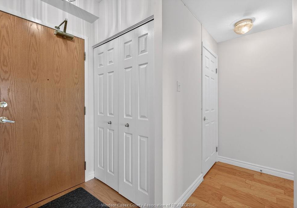 3915-southwinds-drive-windsor-ontario-26012290
