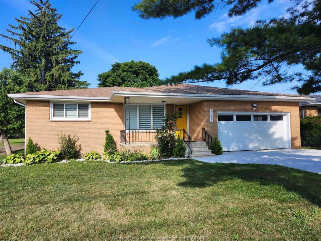 2571-jos-st-louis-avenue-windsor-ontario-26012295