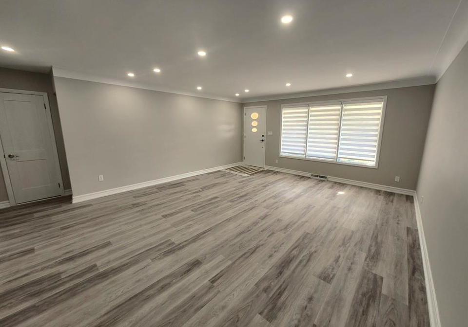 2571-jos-st-louis-avenue-windsor-ontario-26012295