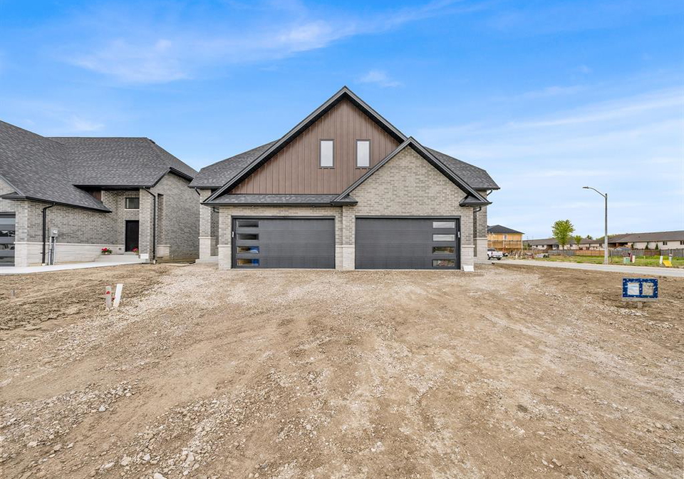 660-linden-lakeshore-ontario-26012306
