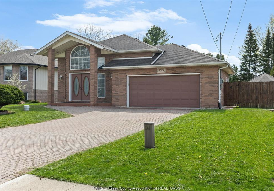 330-reaume-road-lasalle-ontario-26012324