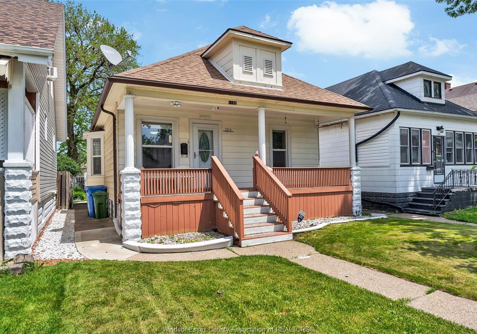 1166-pierre-avenue-windsor-ontario-26012334