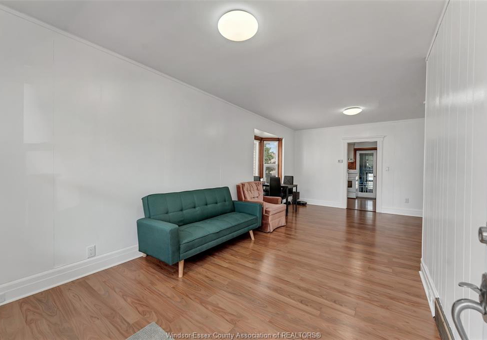 1166-pierre-avenue-windsor-ontario-26012334