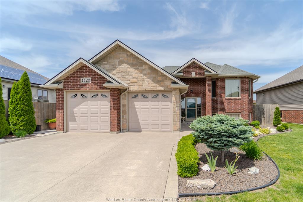 1423-oakwood-lakeshore-ontario-26012347