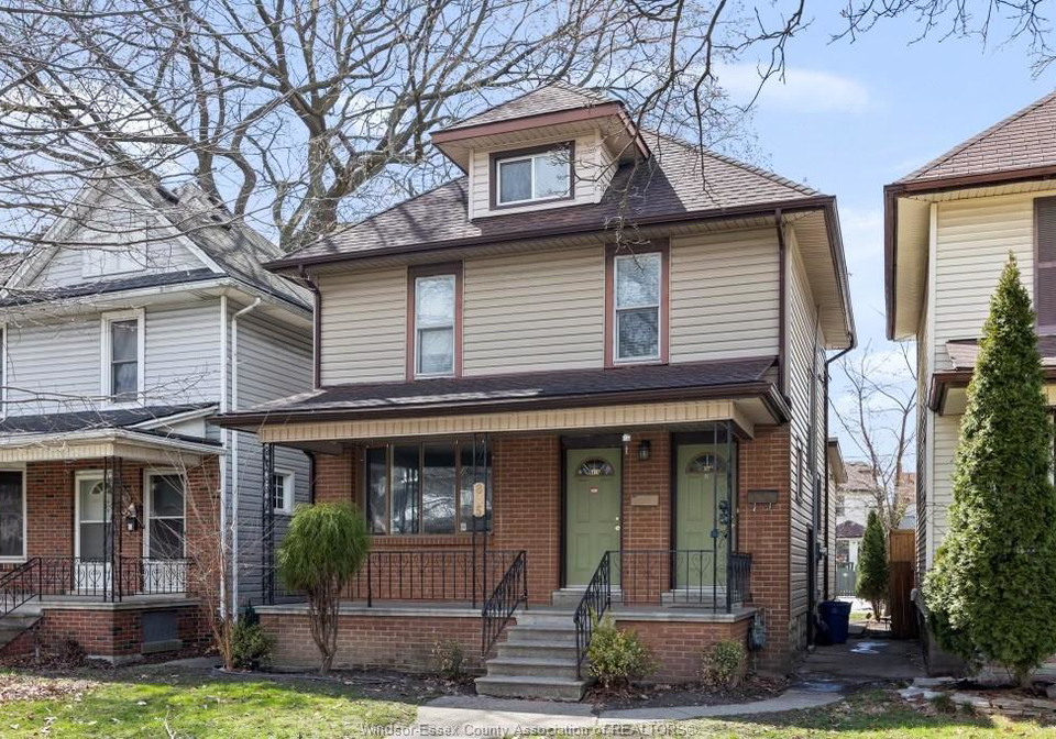 835-moy-avenue-windsor-ontario-26012349