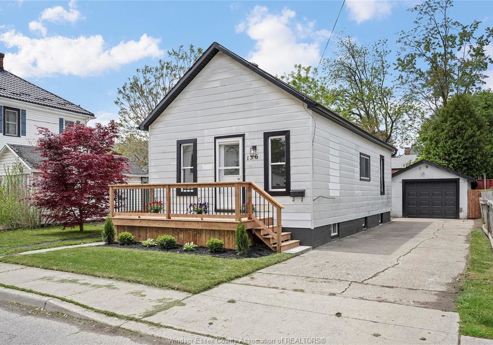 136-adelaide-street-south-chatham-ontario-26012366