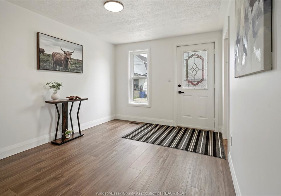 136-adelaide-street-south-chatham-ontario-26012366