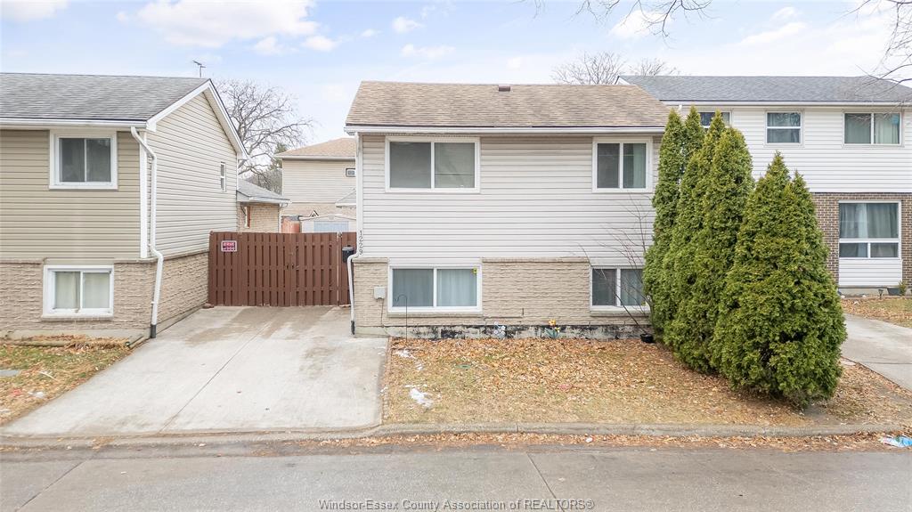 1229-arncliffe-windsor-ontario-26012378